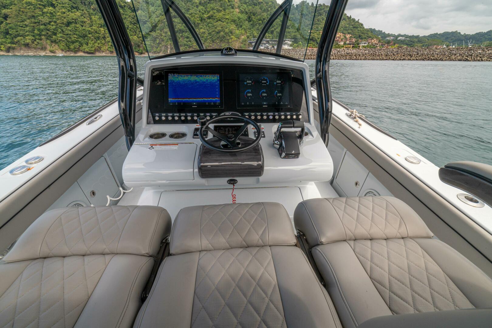 2024 Valhalla Boatworks V-33 - Image 13