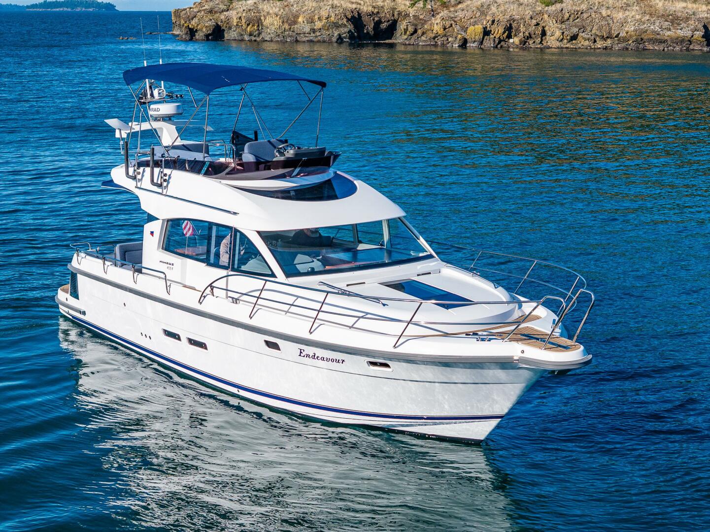 2023 Nimbus 405 Flybridge - Image 3
