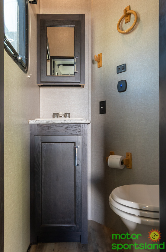 2018 Keystone Fuzion 417 - Image 27