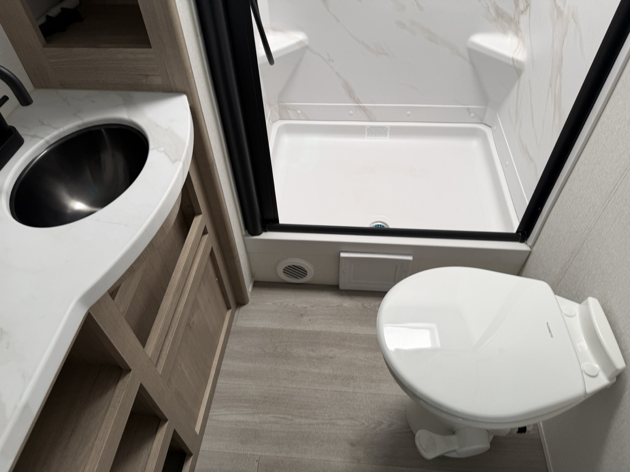 2026 Grand Design Imagine XLS 25RLE - Image 11