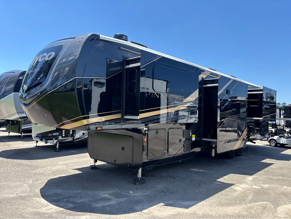 2026 JAYCO PINNACLE 39FLOK - Image 3