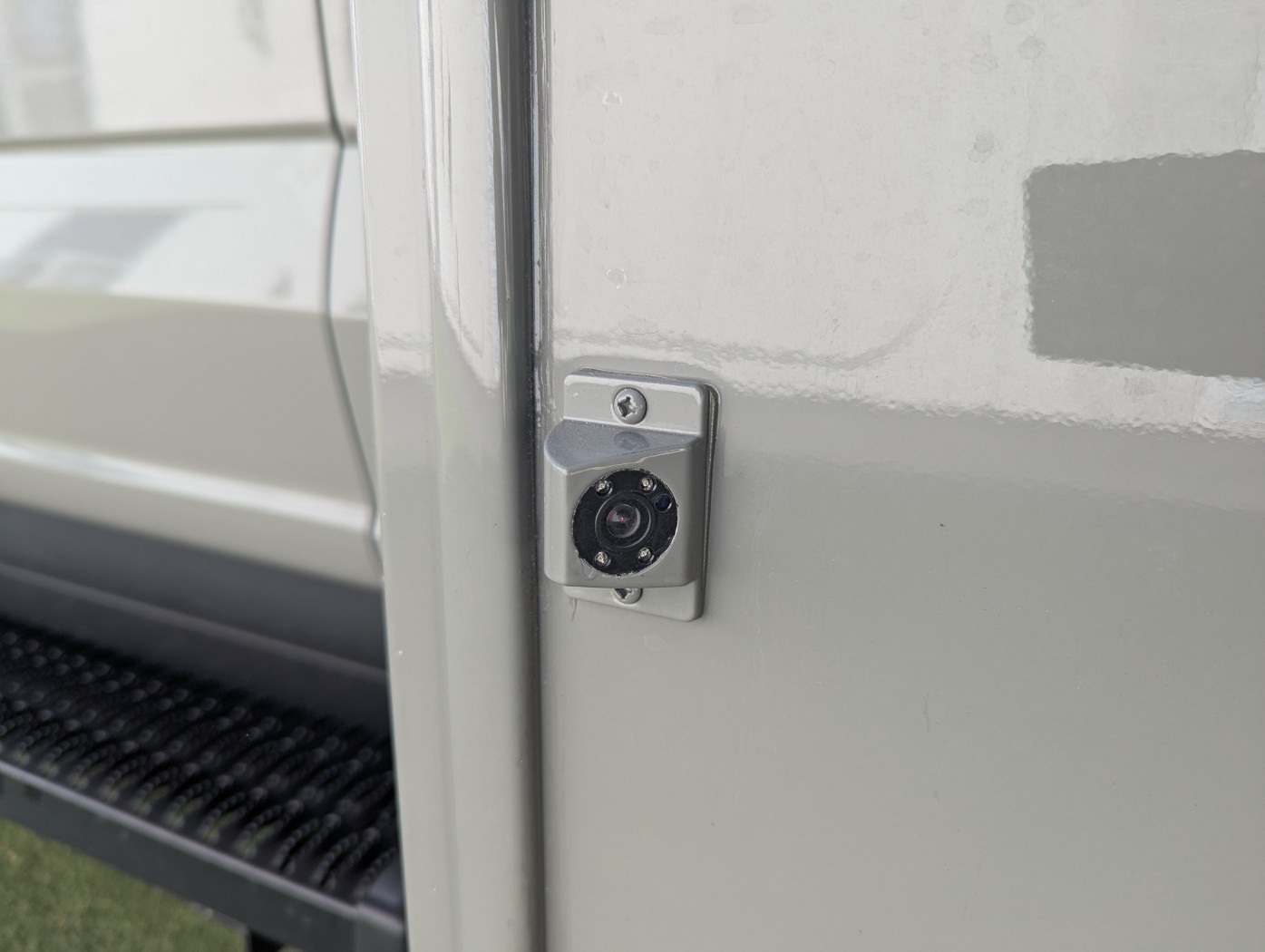 2027 Thor Motor Coach Omni Z30 - Image 7