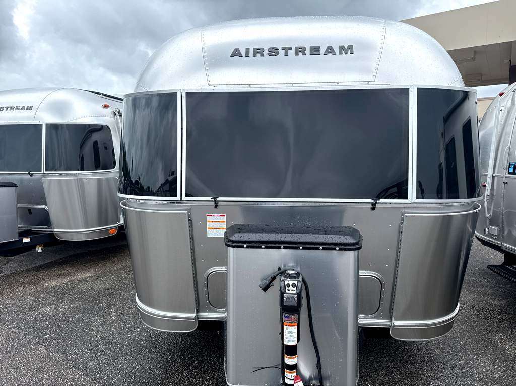 2026 Airstream International 25FB - Image 8