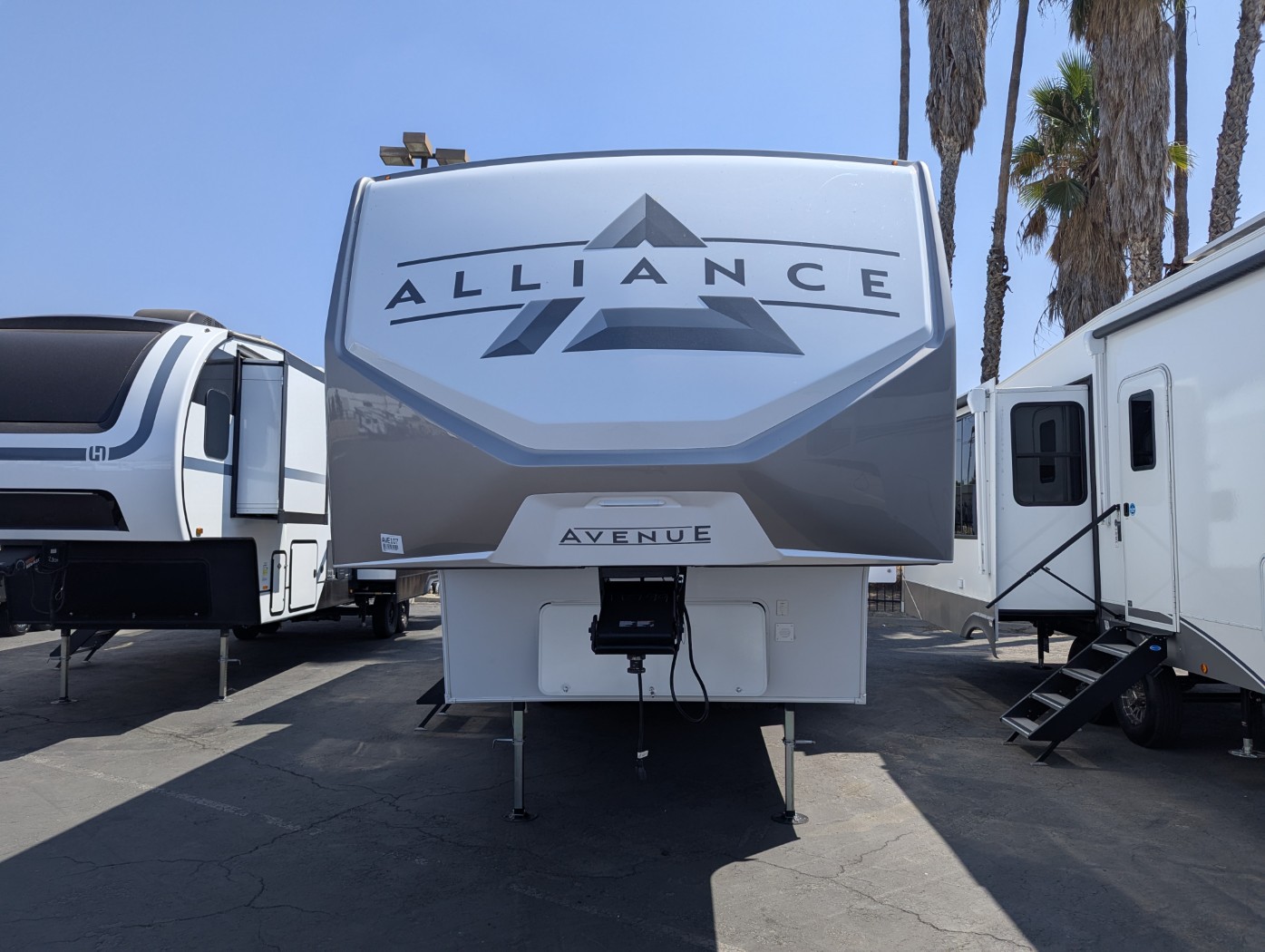 2026 Alliance RV Avenue All-Access Series 29RL - Image 2