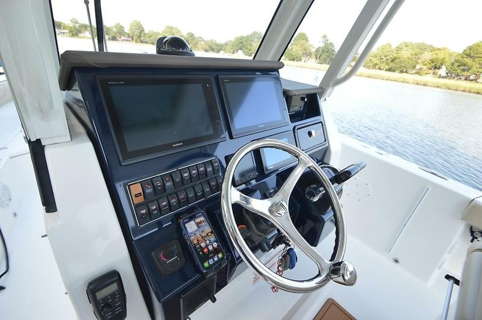 2019 PURSUIT S 288 Sport Base - Image 36