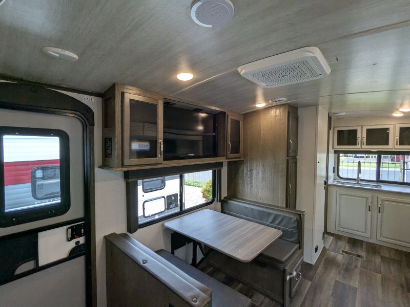 2023 Keystone Cougar Half-Ton 22MLSWE - Image 11