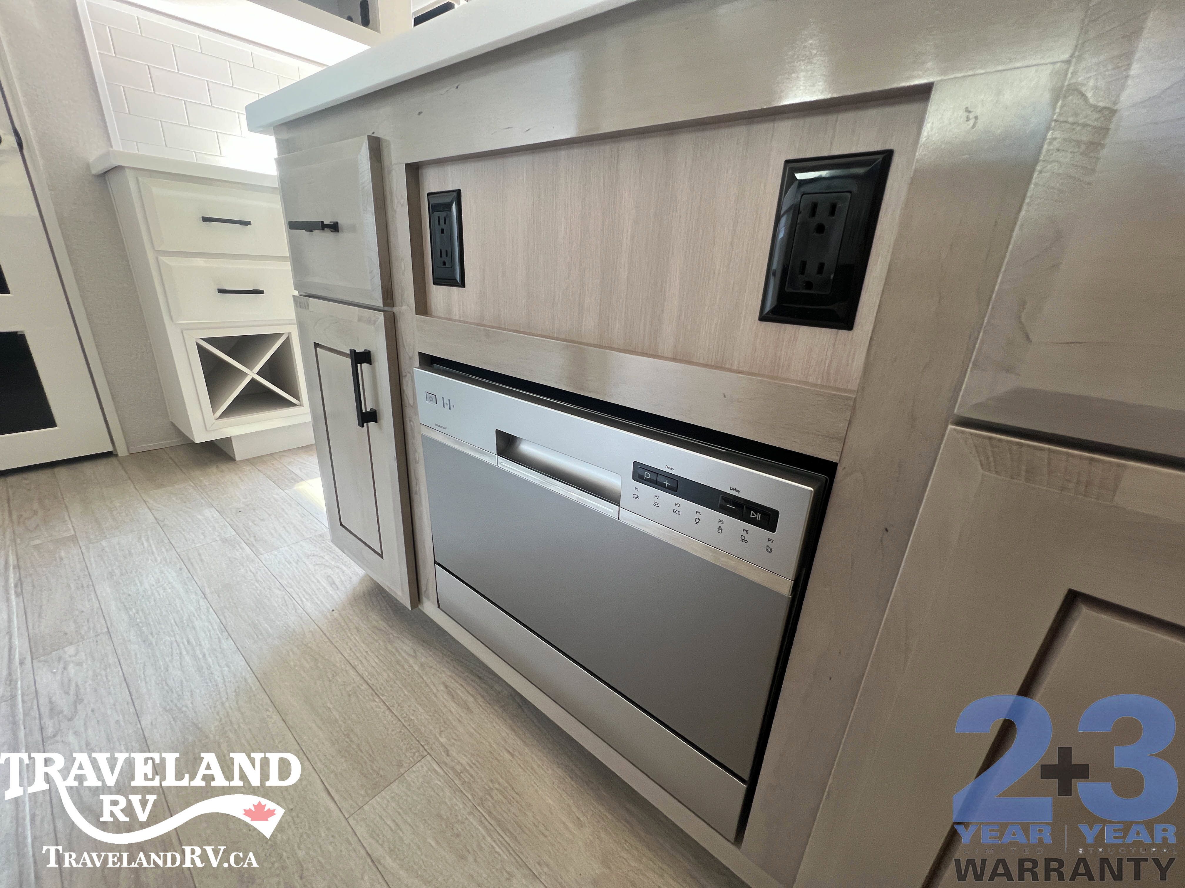 2026 Jayco Pinnacle 32RLTS - Image 19