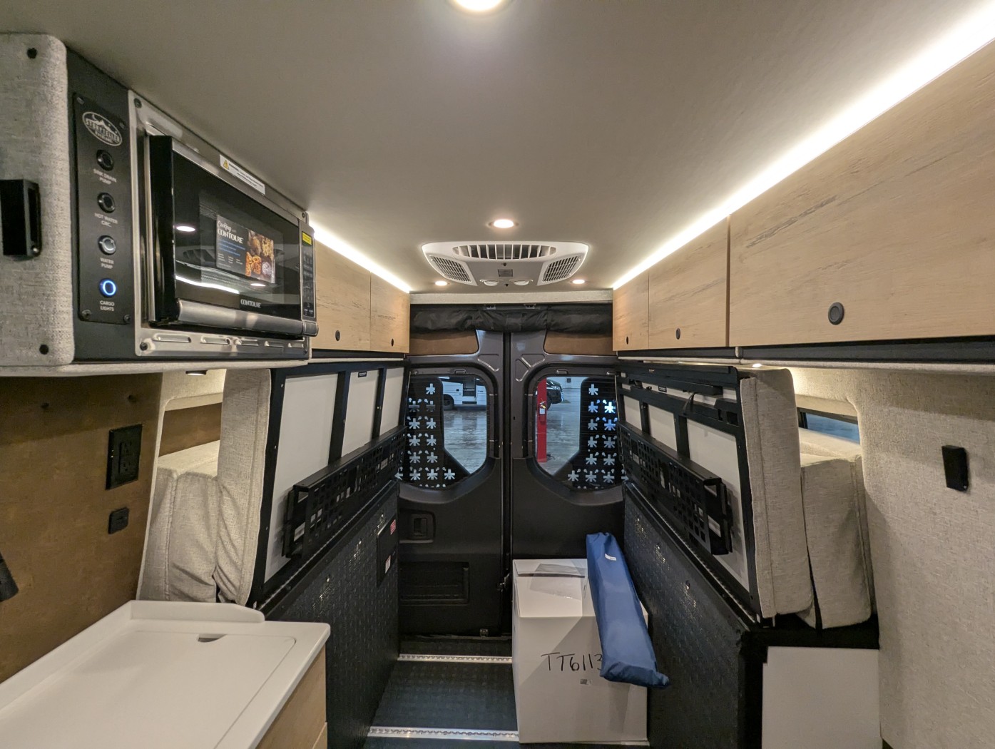 2027 Storyteller Overland Dark Mode OG - Image 21