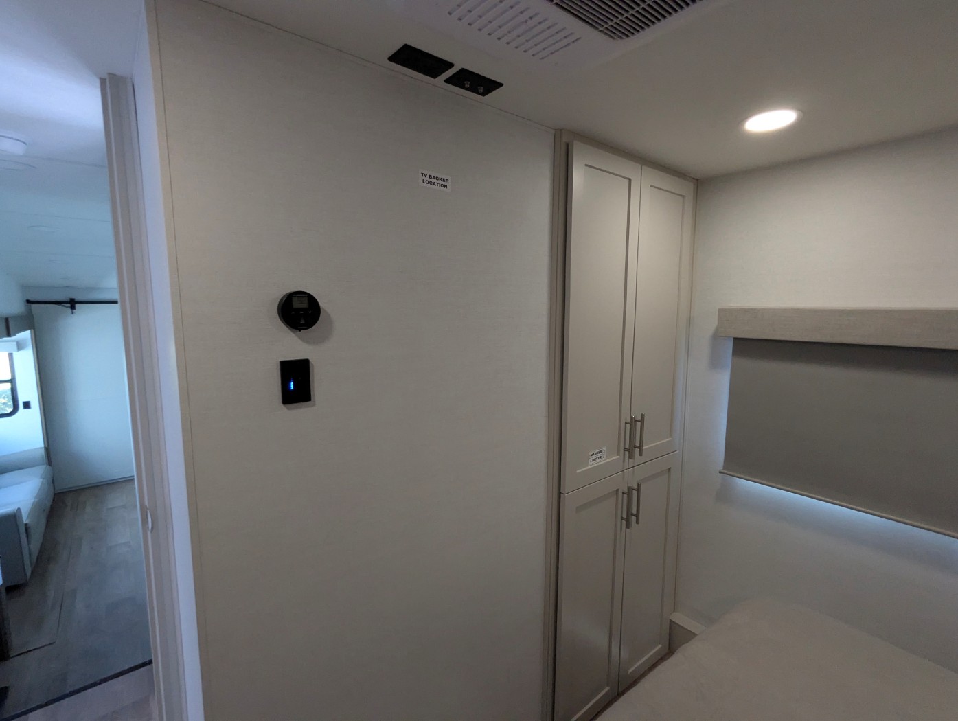 2027 Alliance RV Avenue 30BH - Image 24