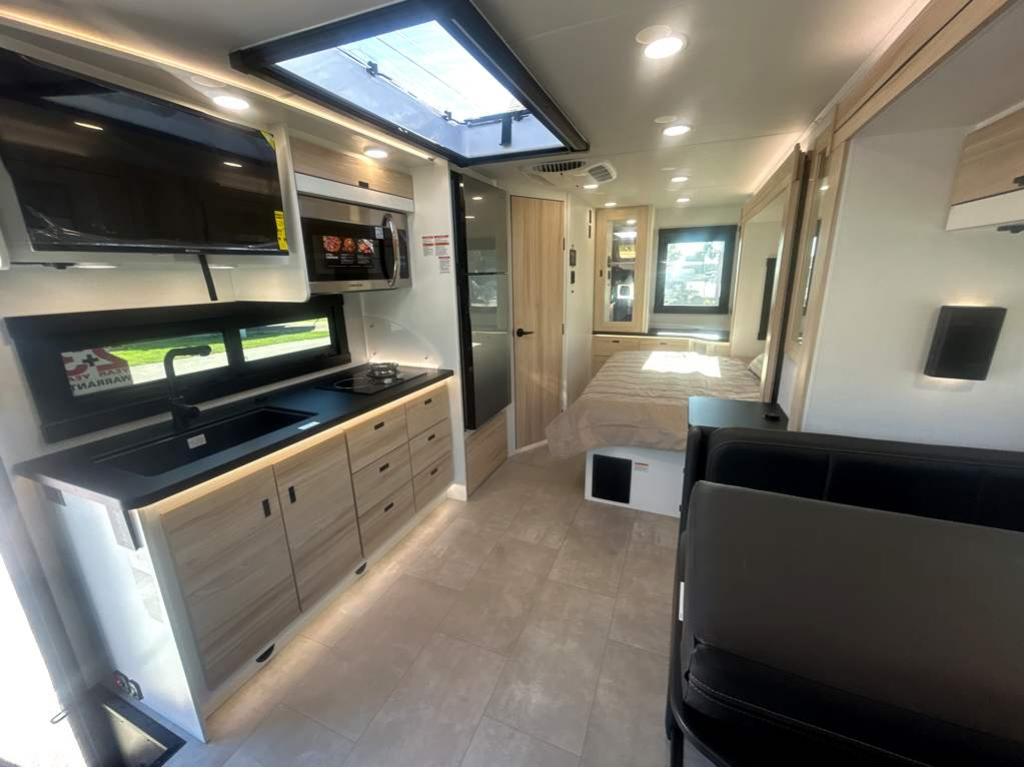 2027 ENTEGRA COACH QWEST 25L - Image 14