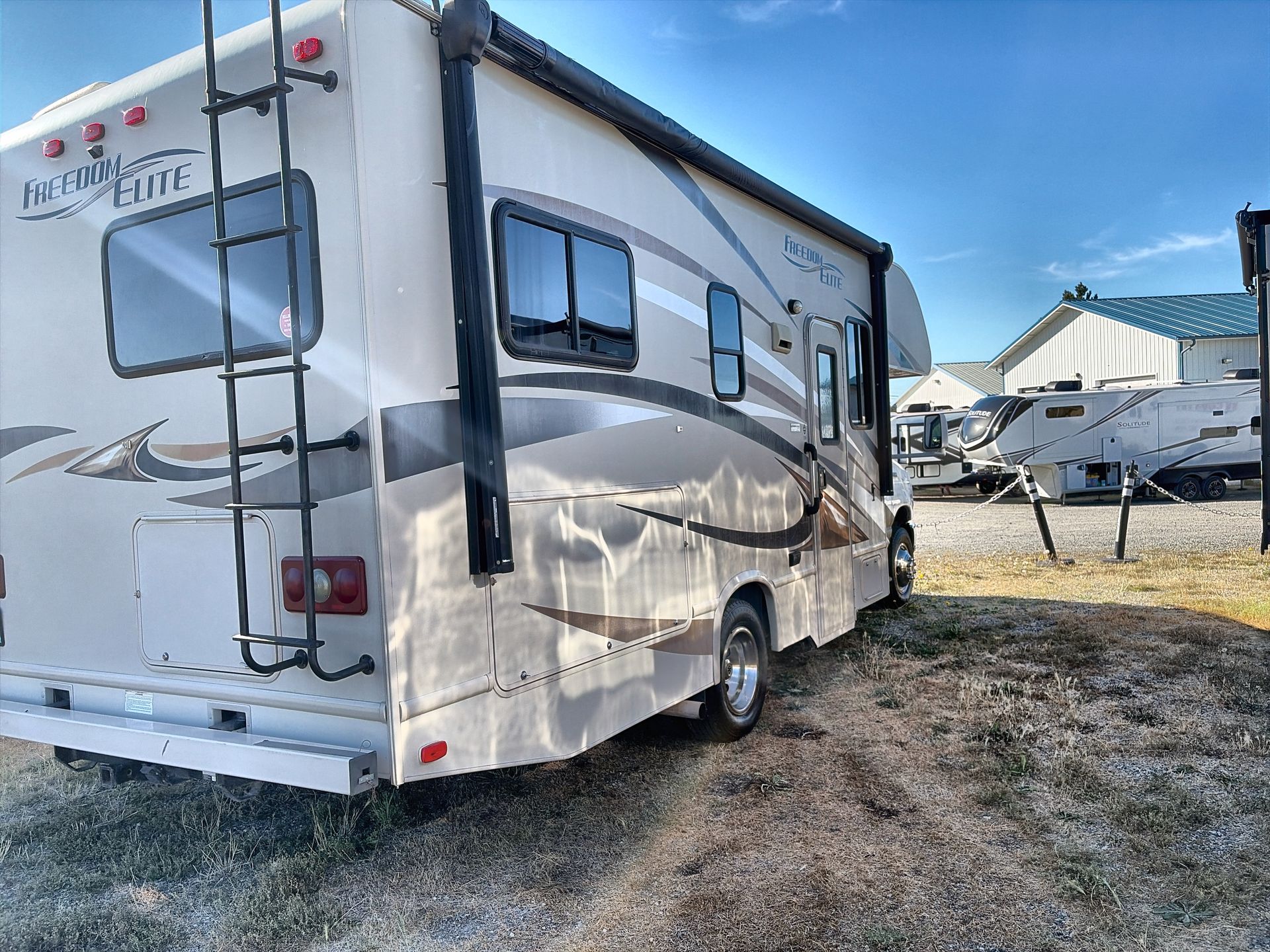 2016 Thor Motor Coach Freedom Elite 23H - Image 7