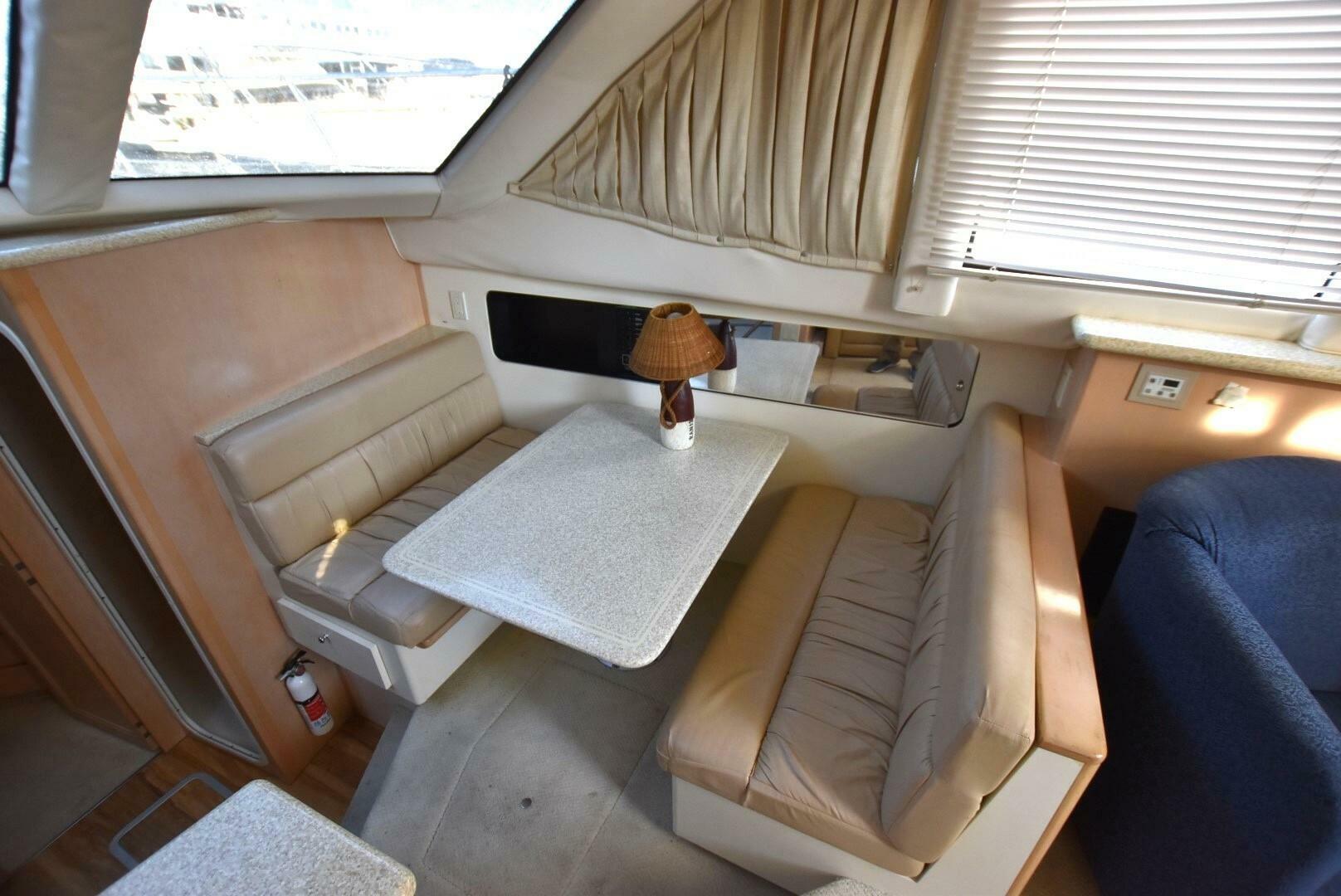 1999 Carver - Image 10