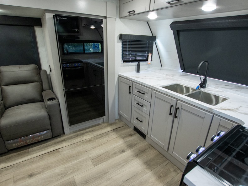 2026 Jayco Jay Feather 24FK - Image 5