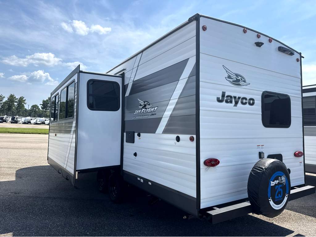 2027 Jayco Jay Flight SLX 261BHS - Image 3