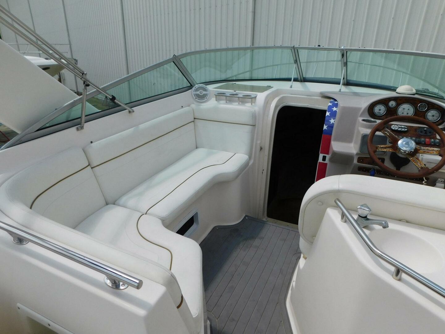 2004 Rinker Fiesta Vee 270 - Image 12