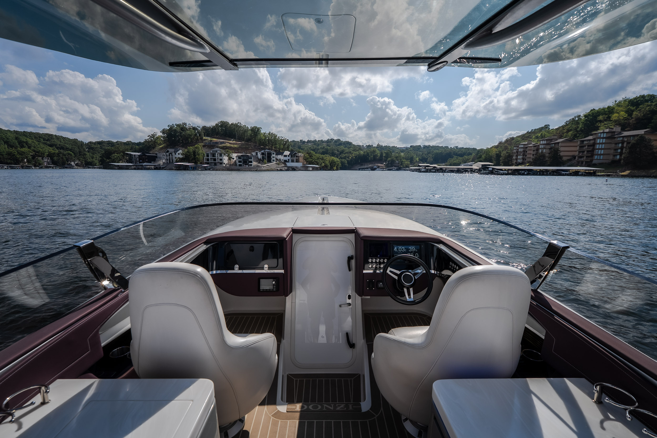 2019 Donzi 41 GT - Image 22