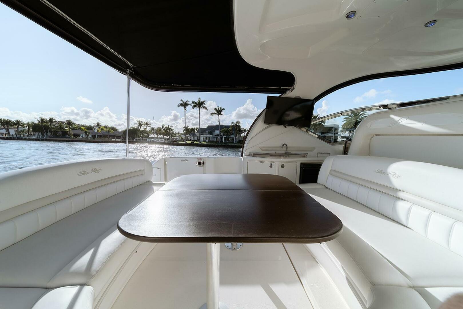 2008 Sea Ray 44 Sundancer - Image 16