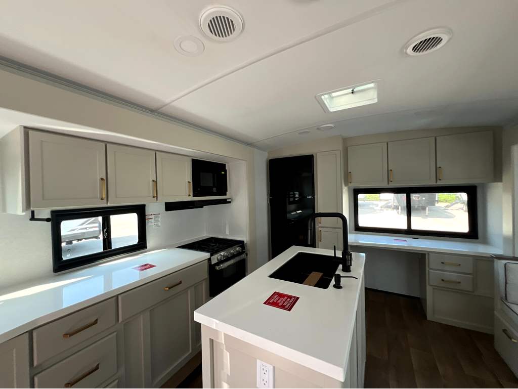 2027 GRAND DESIGN IMAGINE 2670MK - Image 10