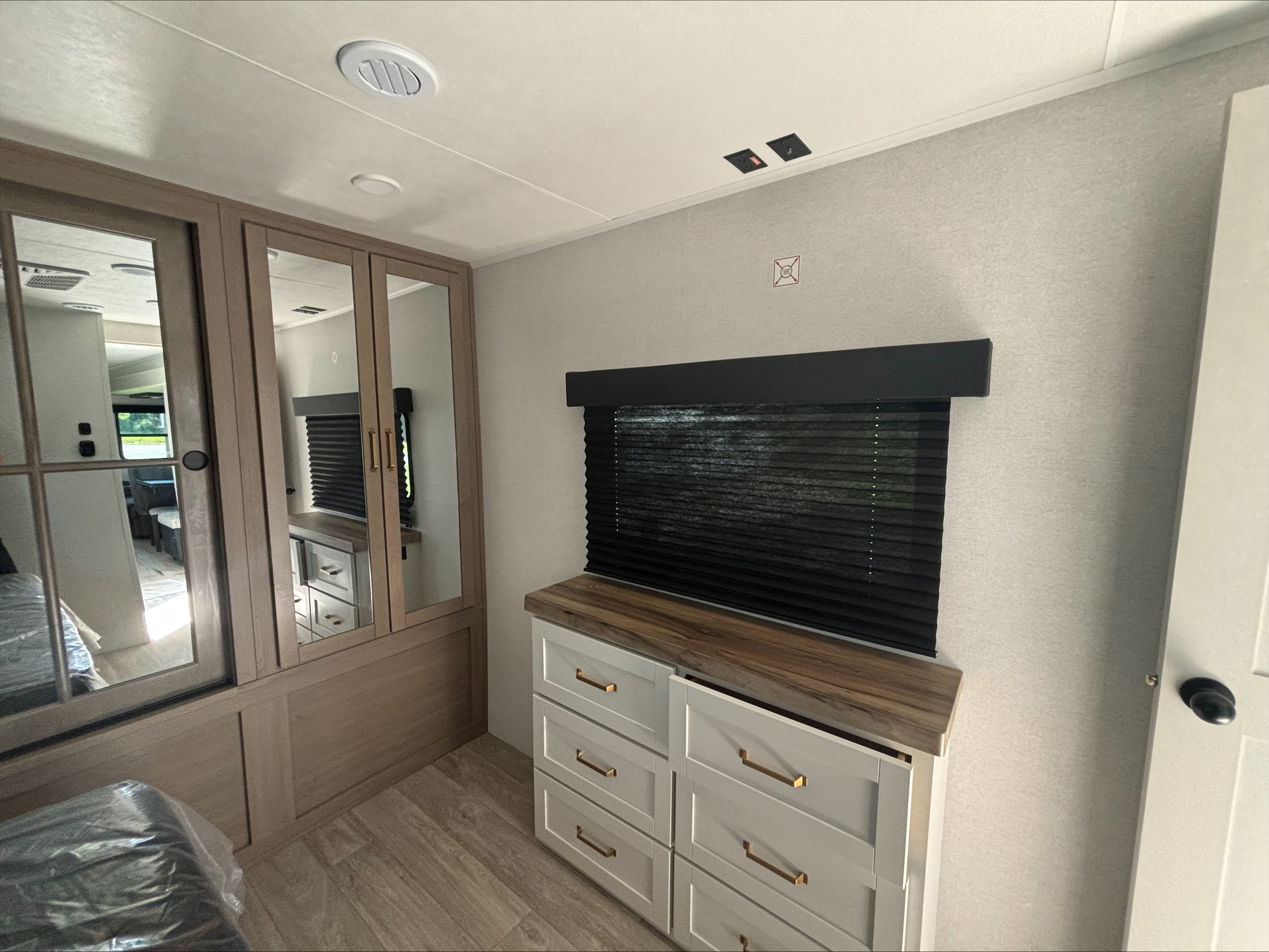 2027 JAYCO EAGLE 294CKBS - Image 23