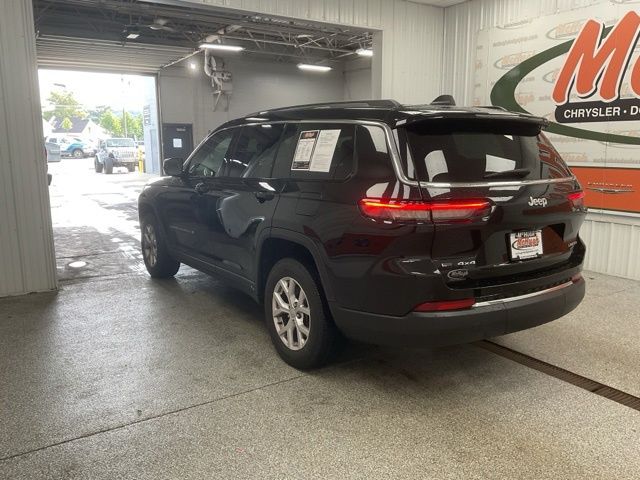 2022 Jeep Grand-Cherokee-L Laredo Altitude 4x4 - Image 7