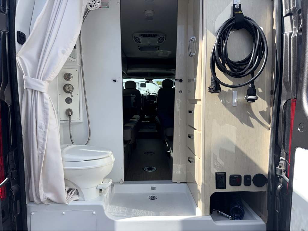 2022 ENTEGRA COACH ETHOS 20T - Image 5