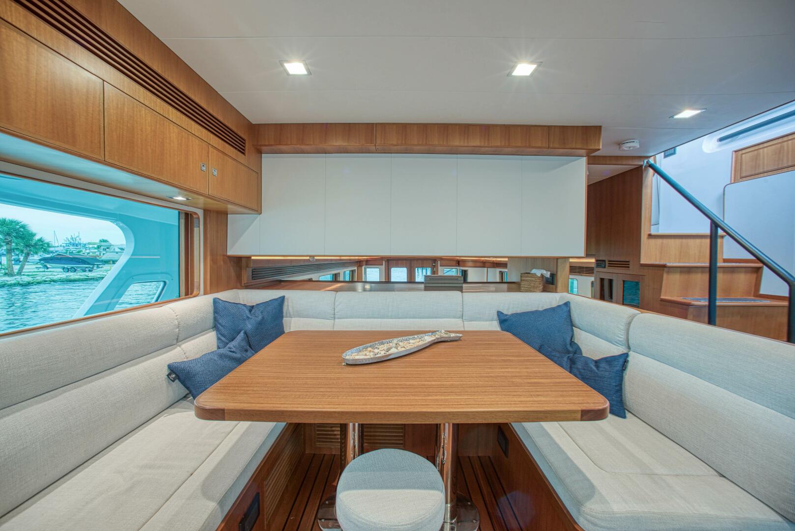 2023 Marlow Explorer 70E-CB - Image 15