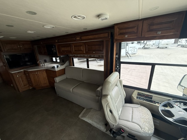 2013 Tiffin Allegro Breeze 32 BR - Image 20