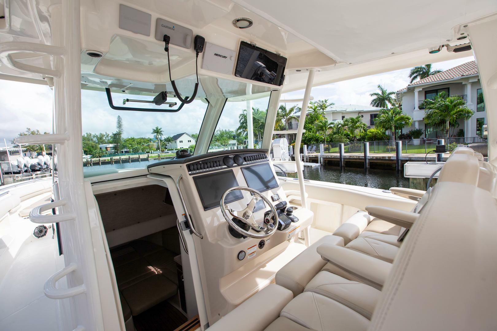 2023 Boston Whaler 380 Outrage - Image 10