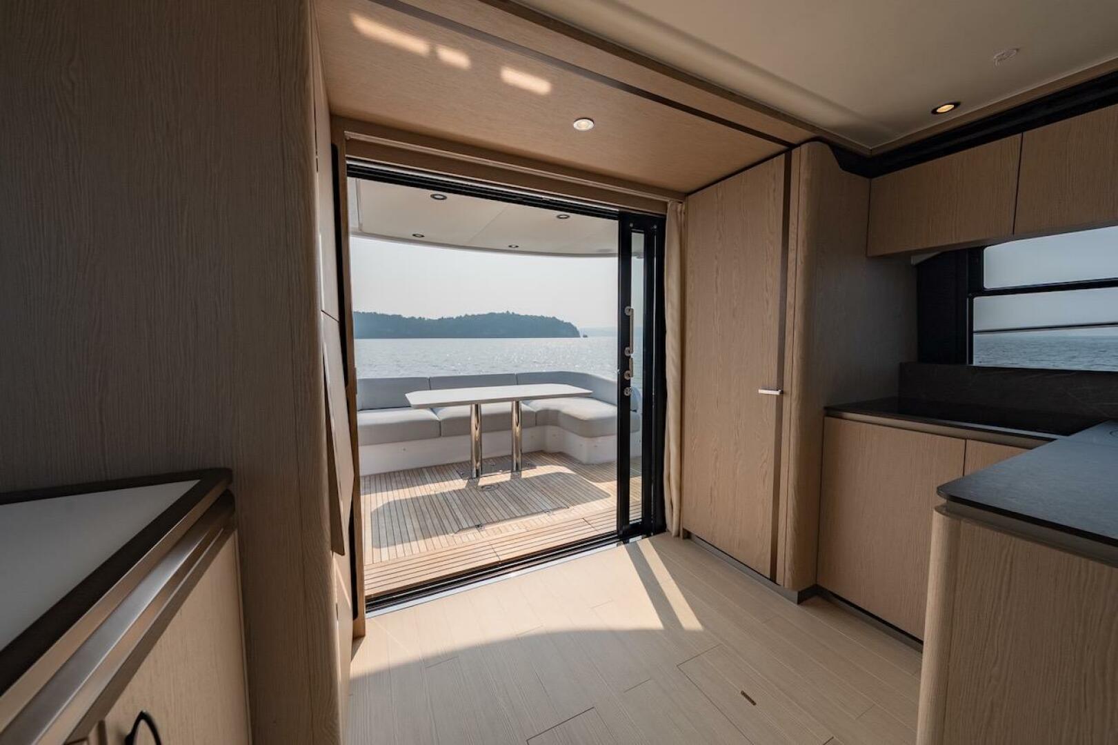 2023 Azimut Fly 53 - Image 43