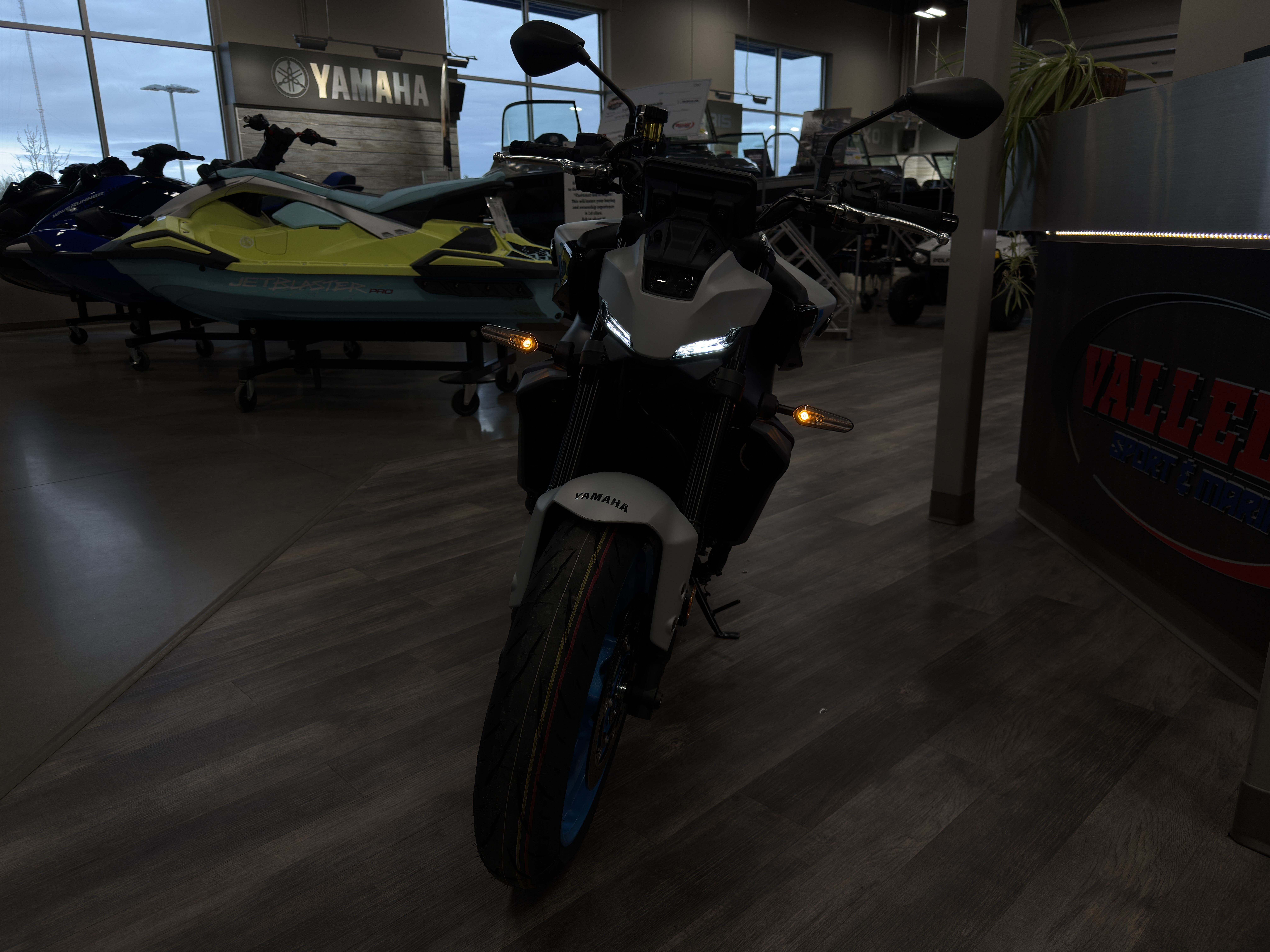 2026 Yamaha MT-09 - Image 12