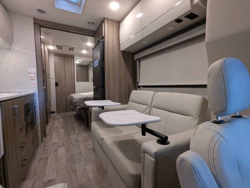 2025 Thor Motor Coach Gemini AWD 24JG - Image 11