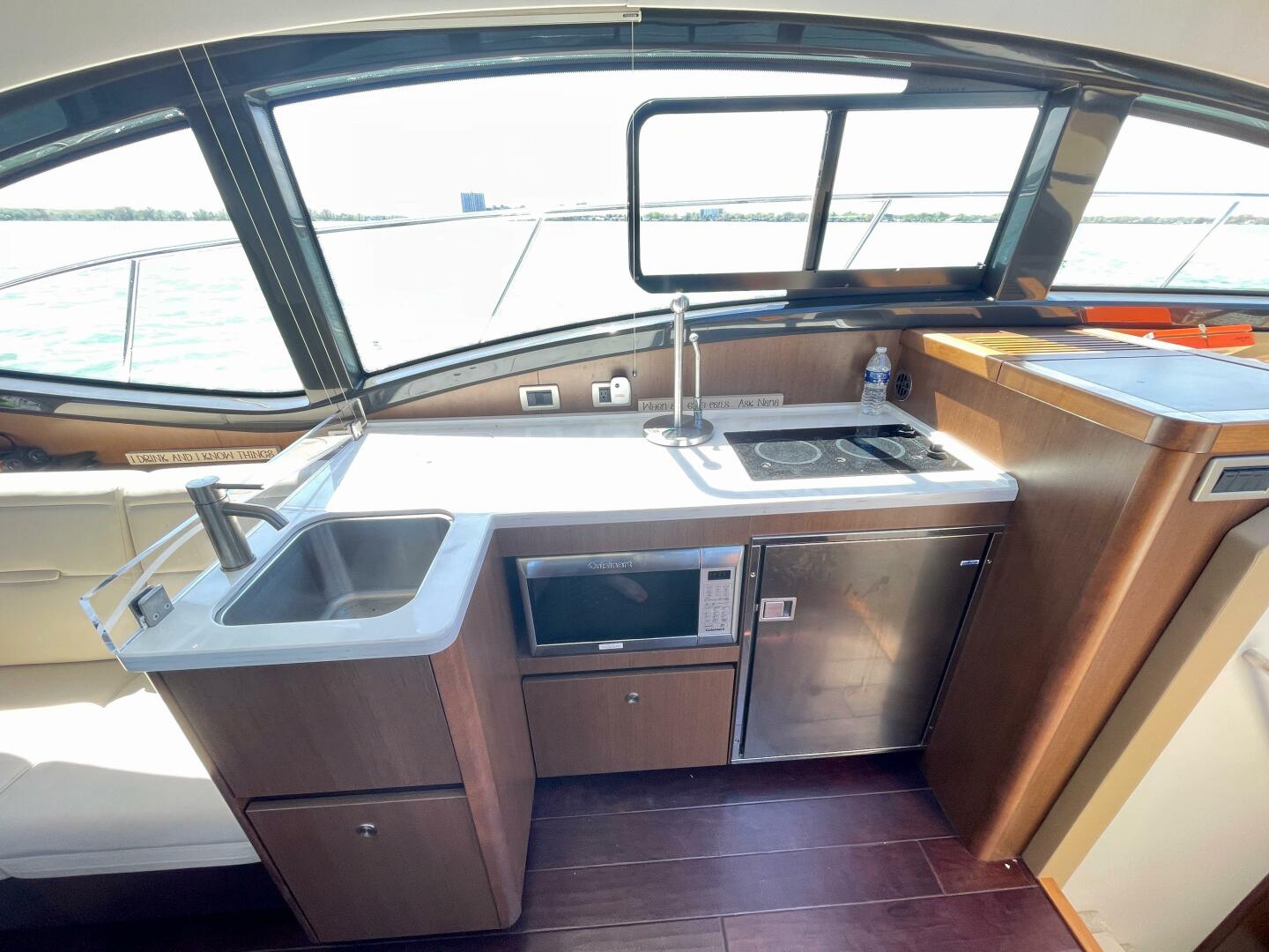 2017 Sea Ray 400 Sundancer - Image 33