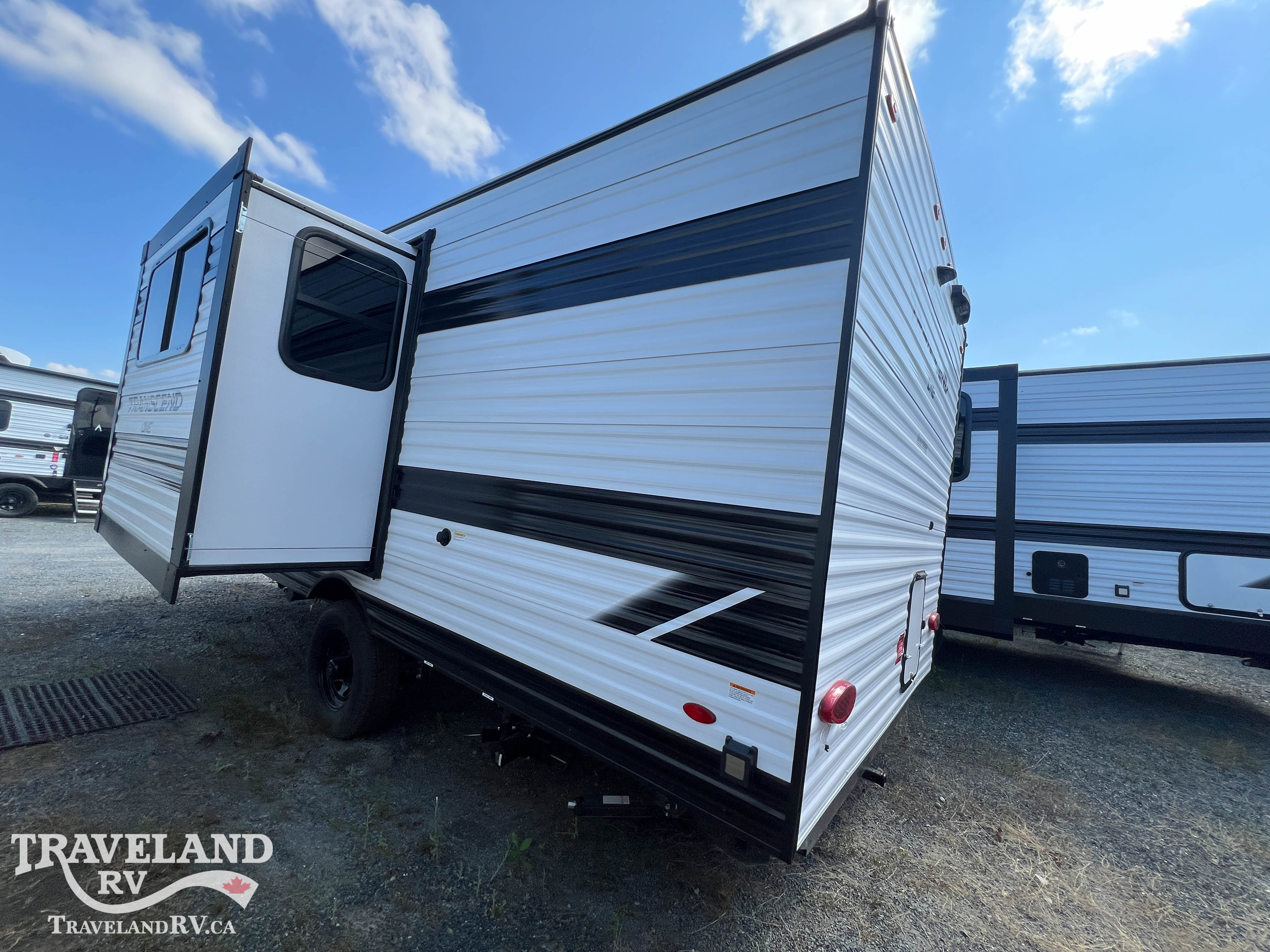 2026 Grand Design Transcend ONE 161BH - Image 6