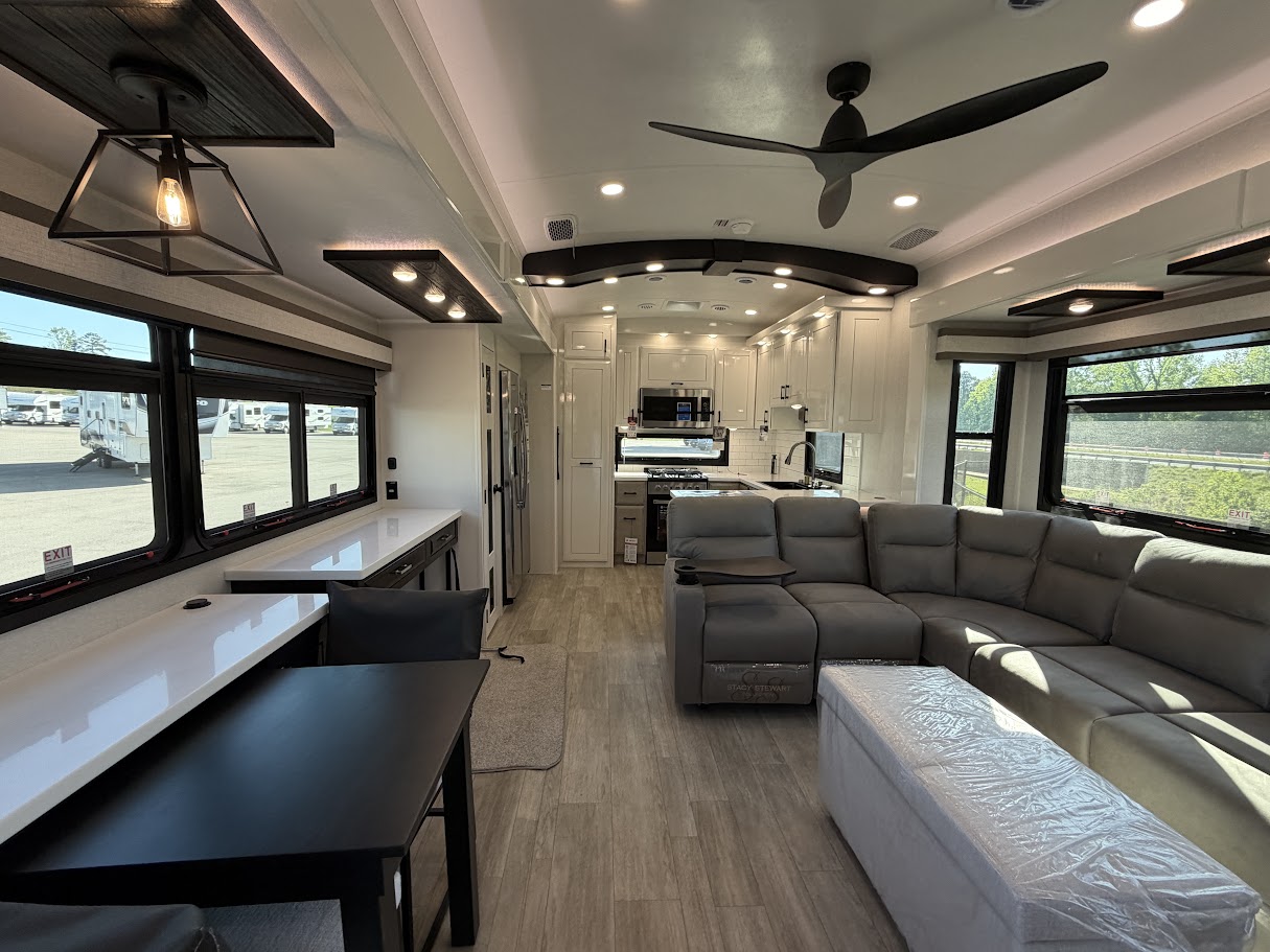 2026 JAYCO PINNACLE 38FBRK - Image 9