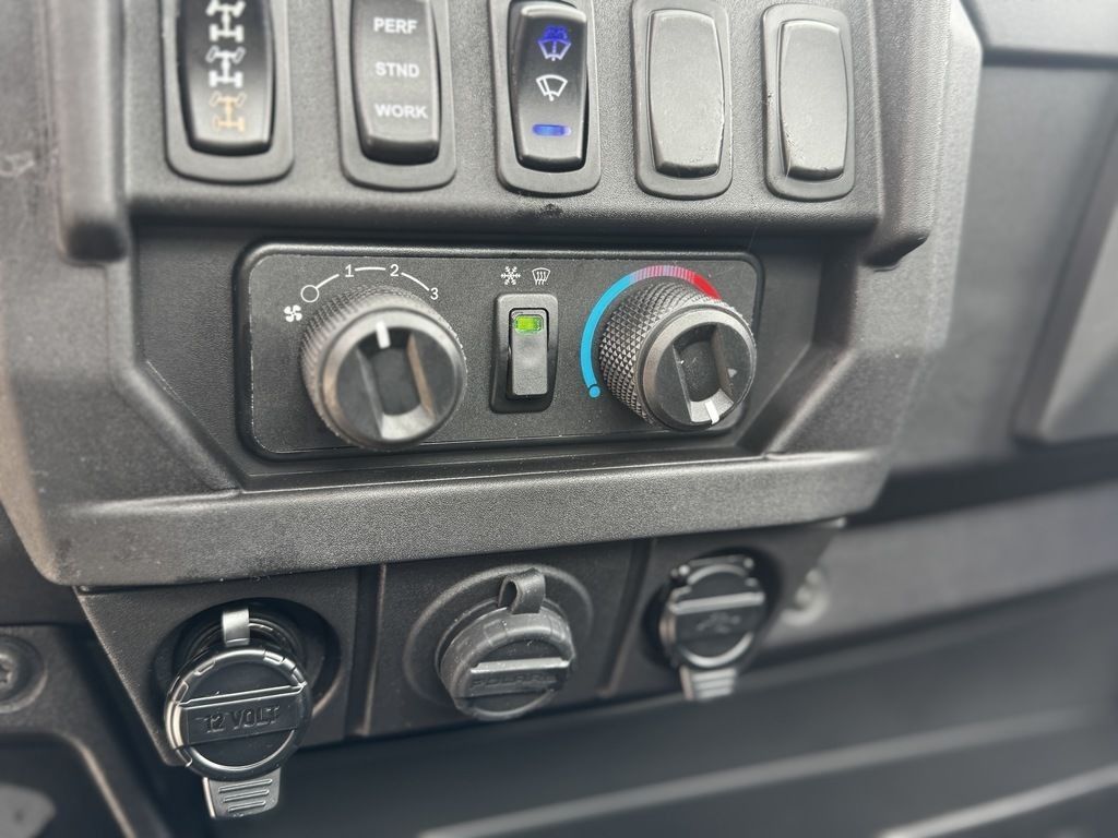 2027 Polaris® Ranger XP 1000 Cab - Heat - A/C - Image 10