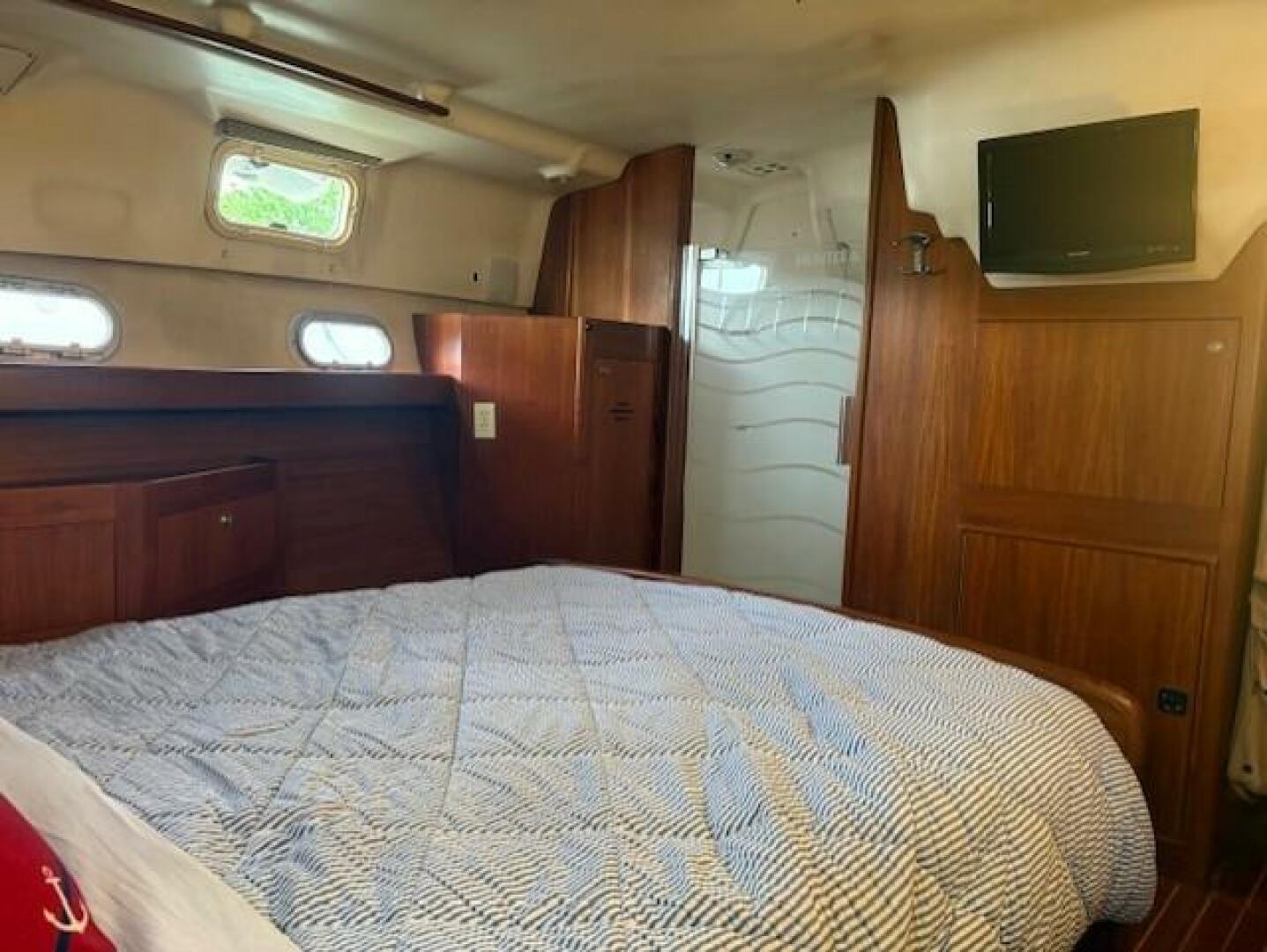 1999 Hunter Passage 450 - Image 12