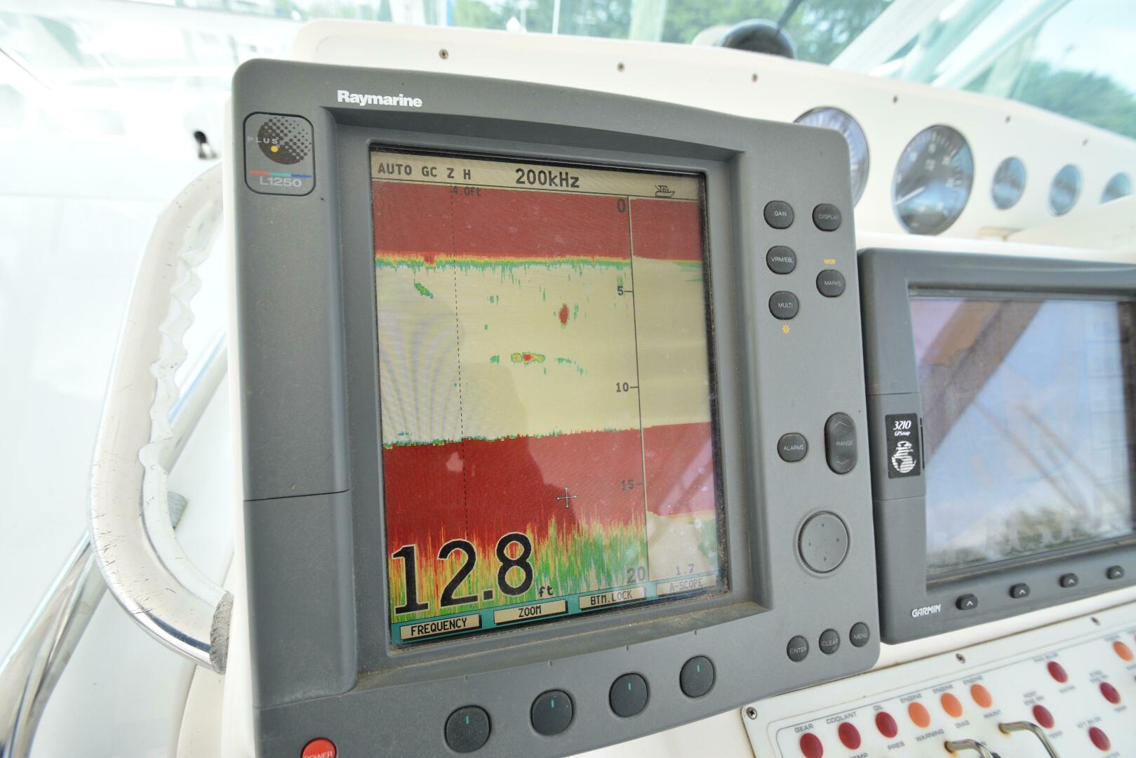 2001 Cabo 35 Express - Image 16