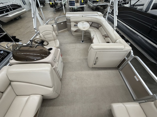 2011 SUNCHASER 8520 - Image 12