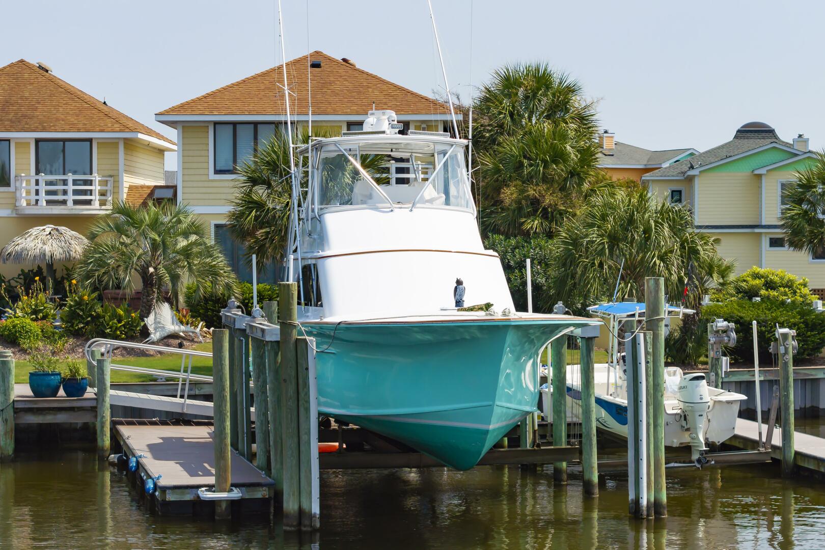 1994 Custom Carolina 43 Blackwell Convertible - Image 81