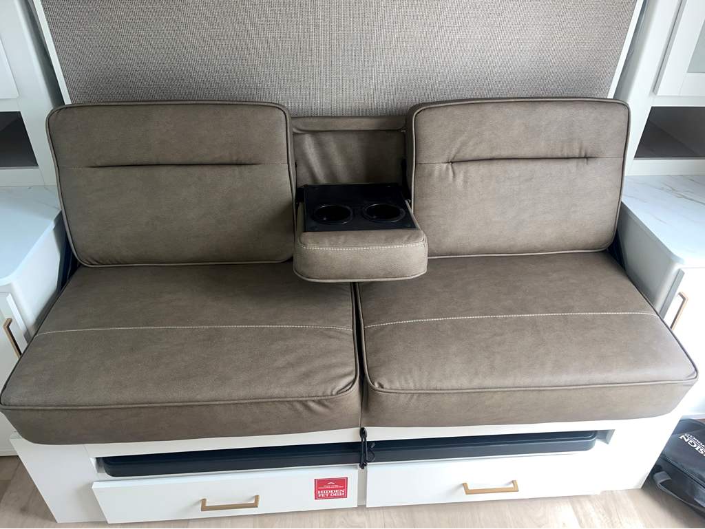 2026 GRAND DESIGN TRANSCEND 151RB - Image 12