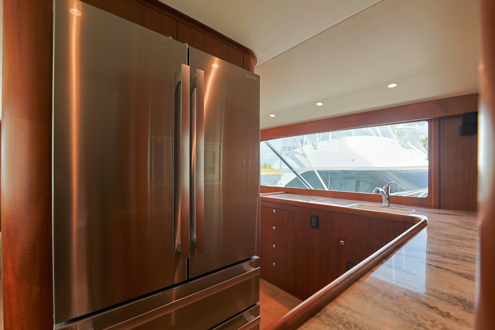 2014 Blackwell 62 Convertible - Image 11