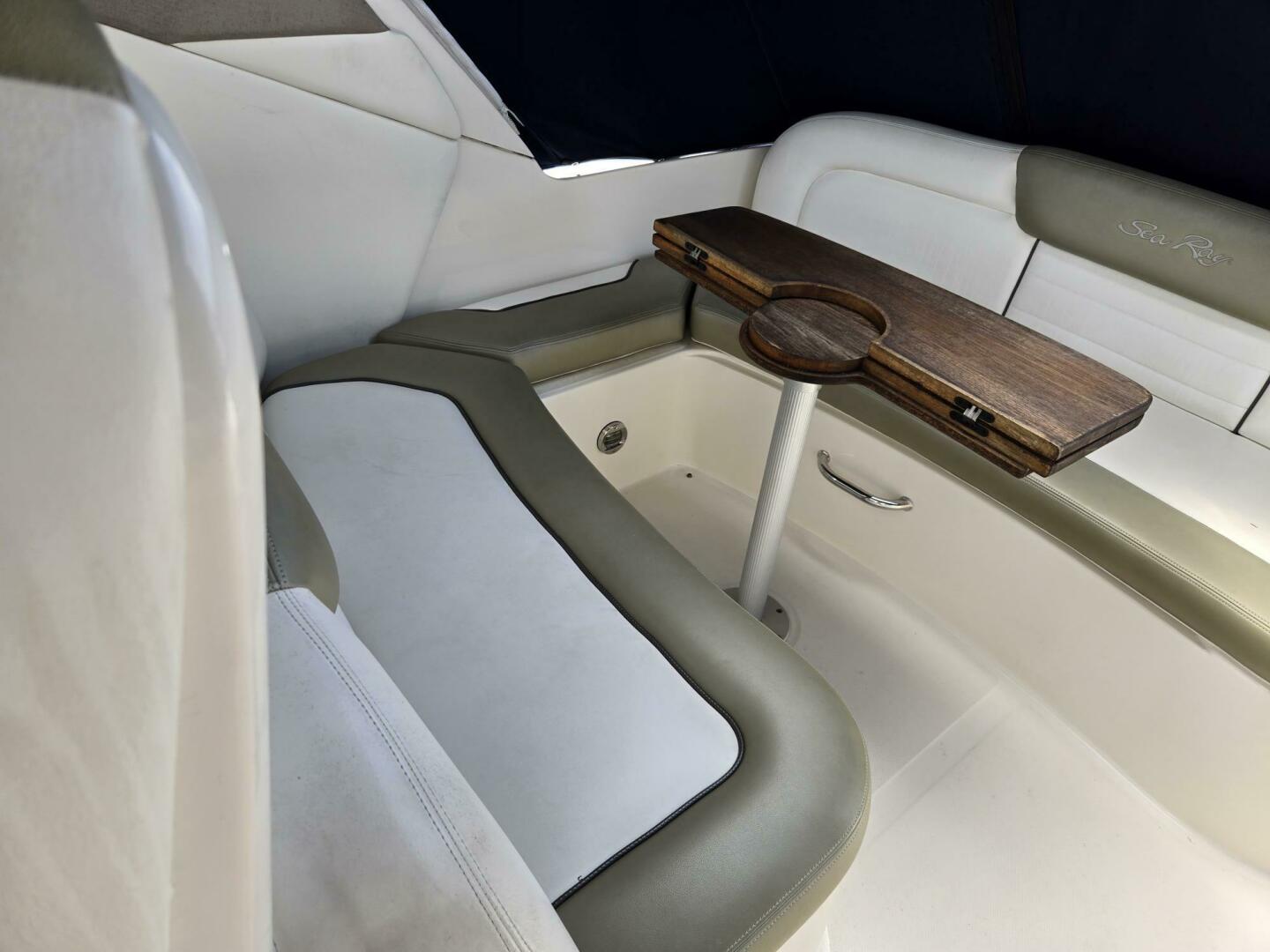 2007 Sea Ray 310 Sundancer - Image 12