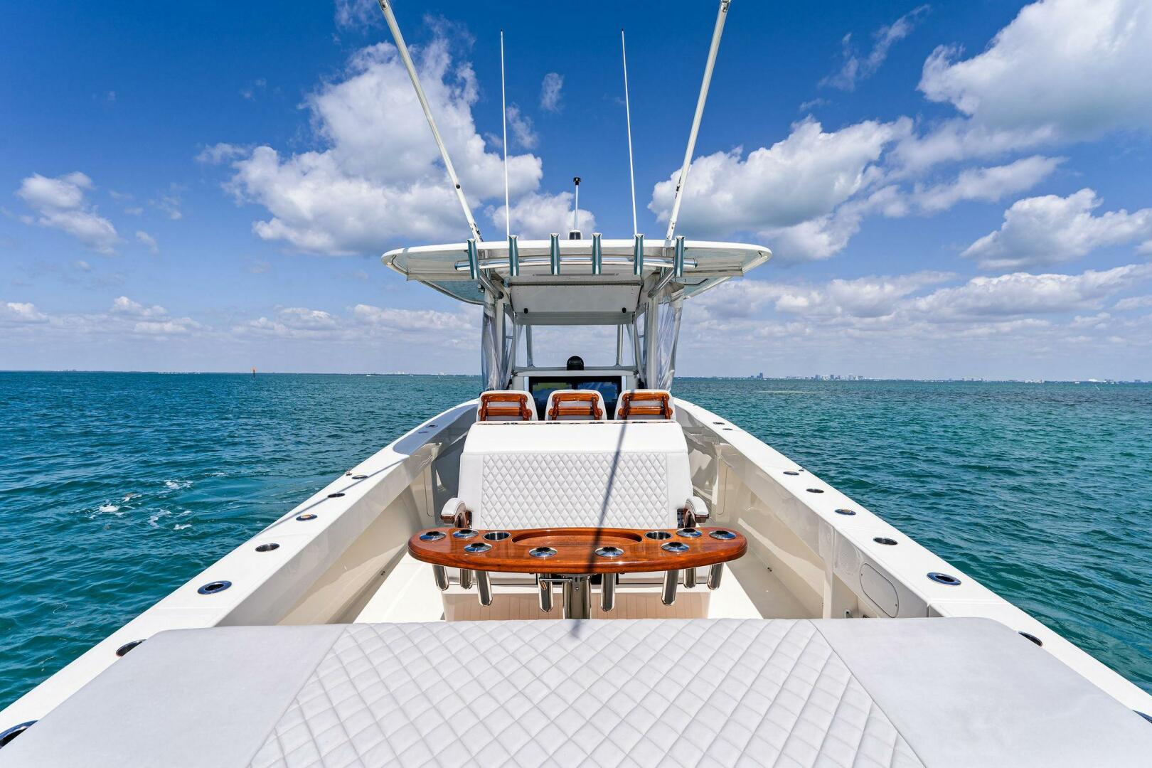 2015 Bahama 41 - Image 36