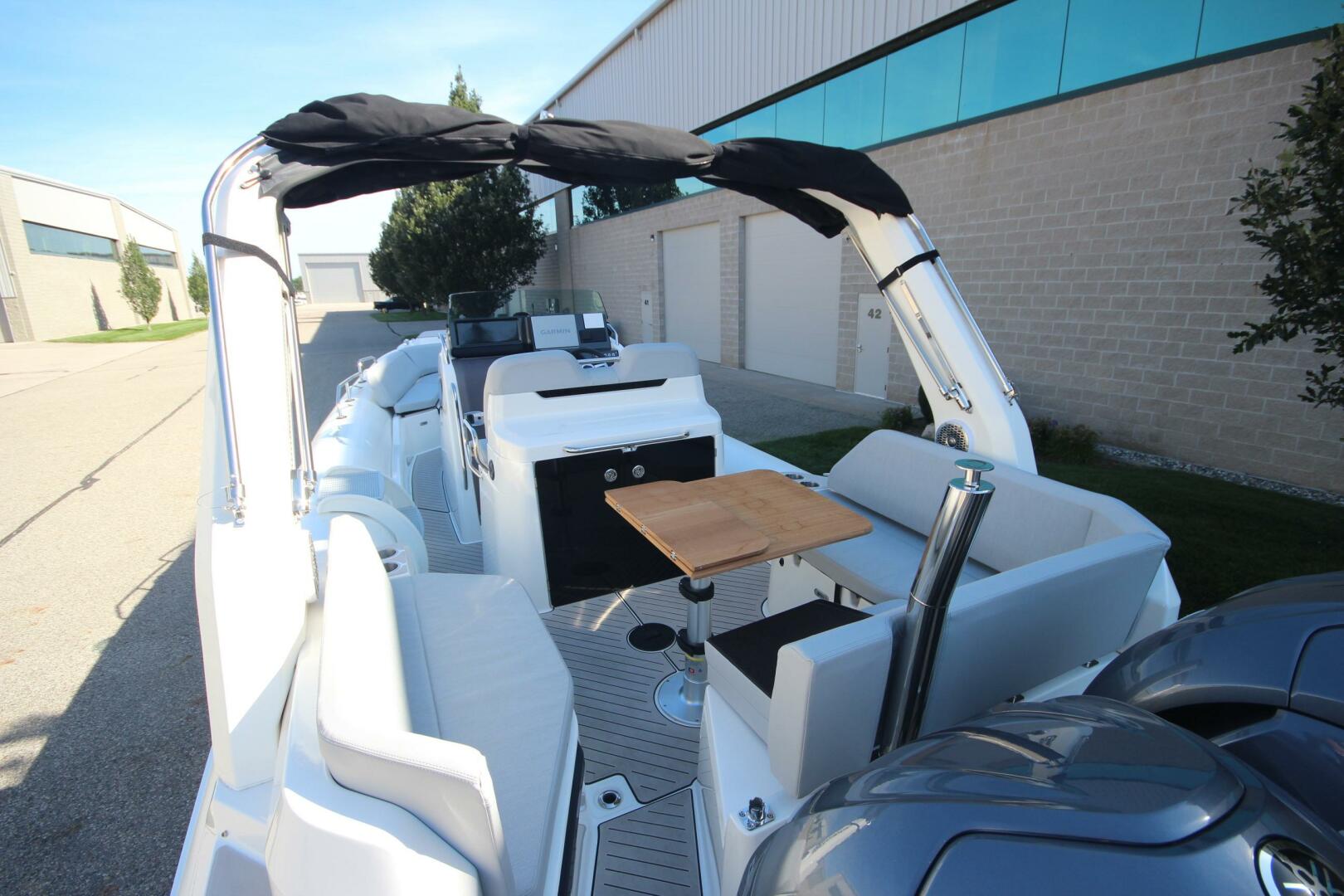 2024 Zodiac Medline 9 NEO - Image 15