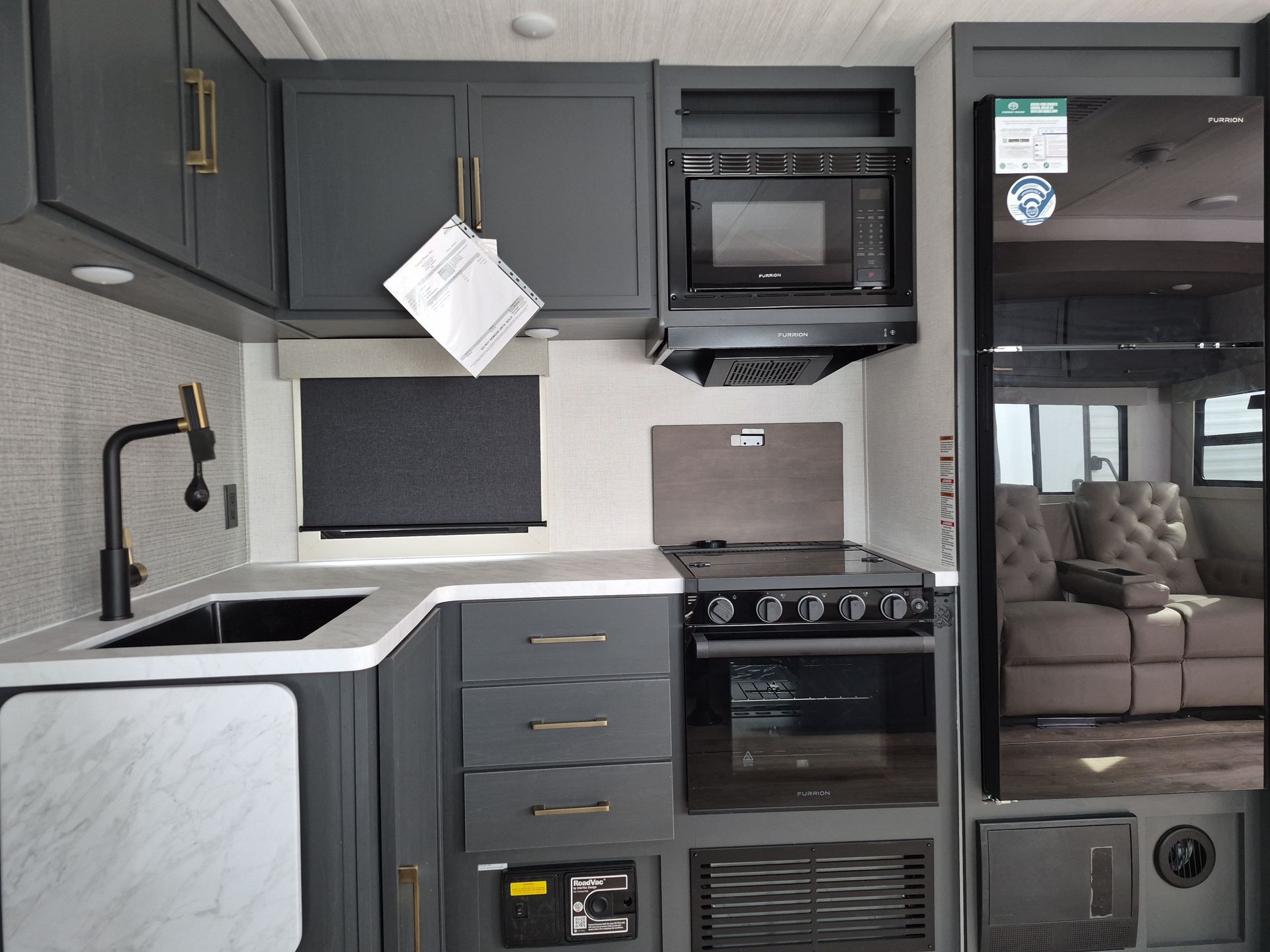 2027 Forest River Grand Surveyor 267RBSS - Image 20