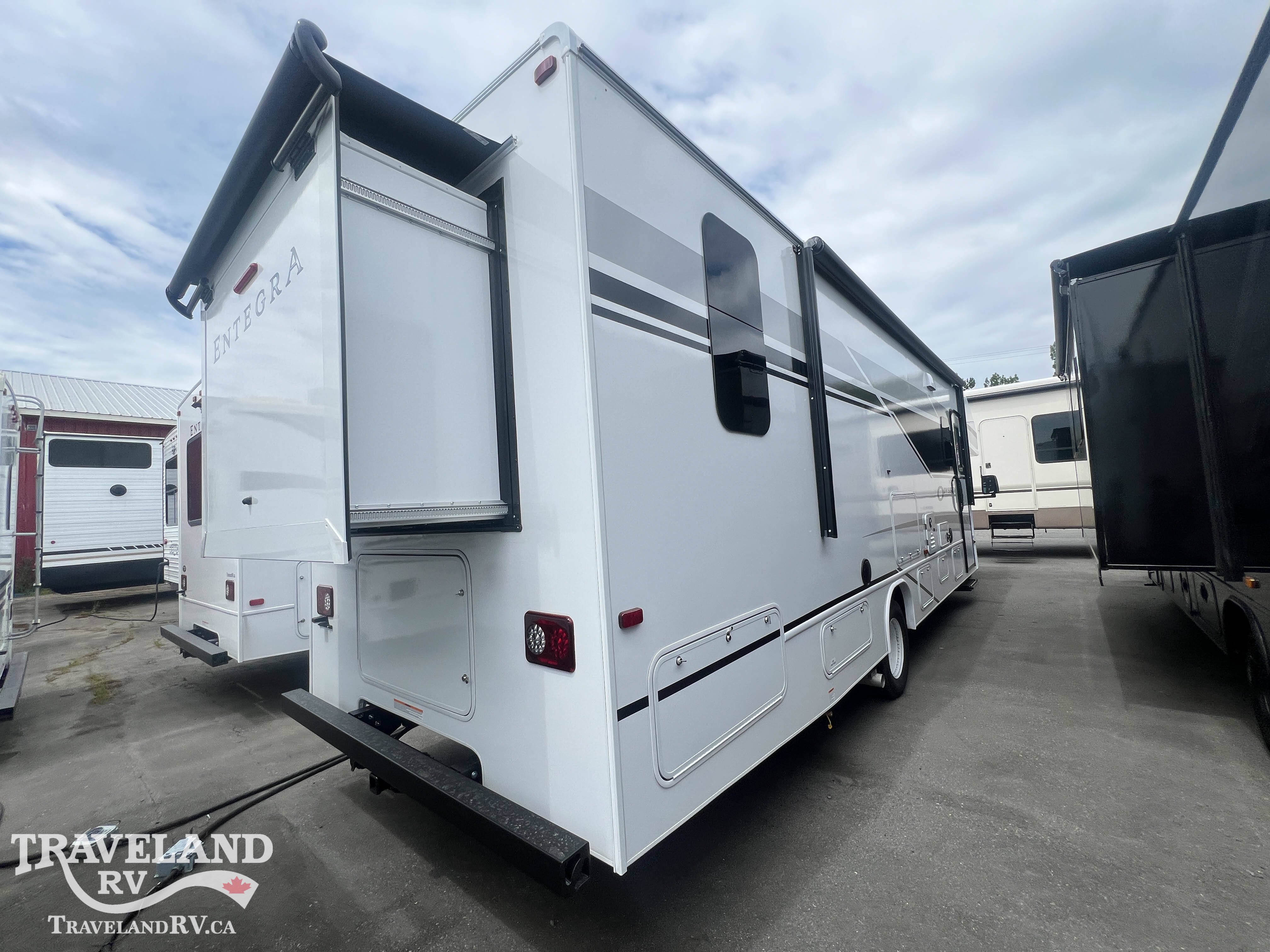 2027 Entegra Coach ODYSSEY 30Z - Image 6