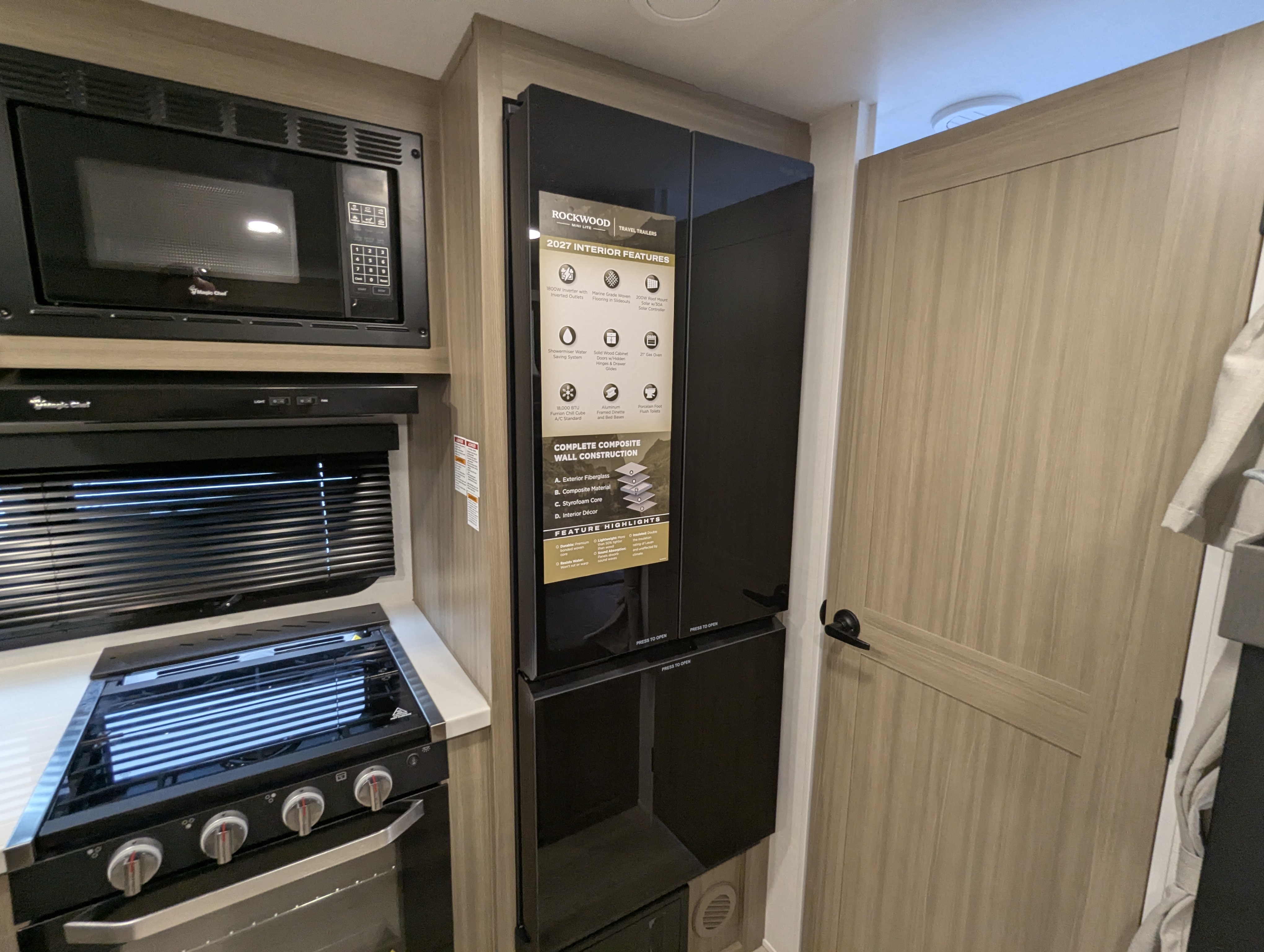 2027 Forest River Rockwood Mini Lite 2520BH - Image 22