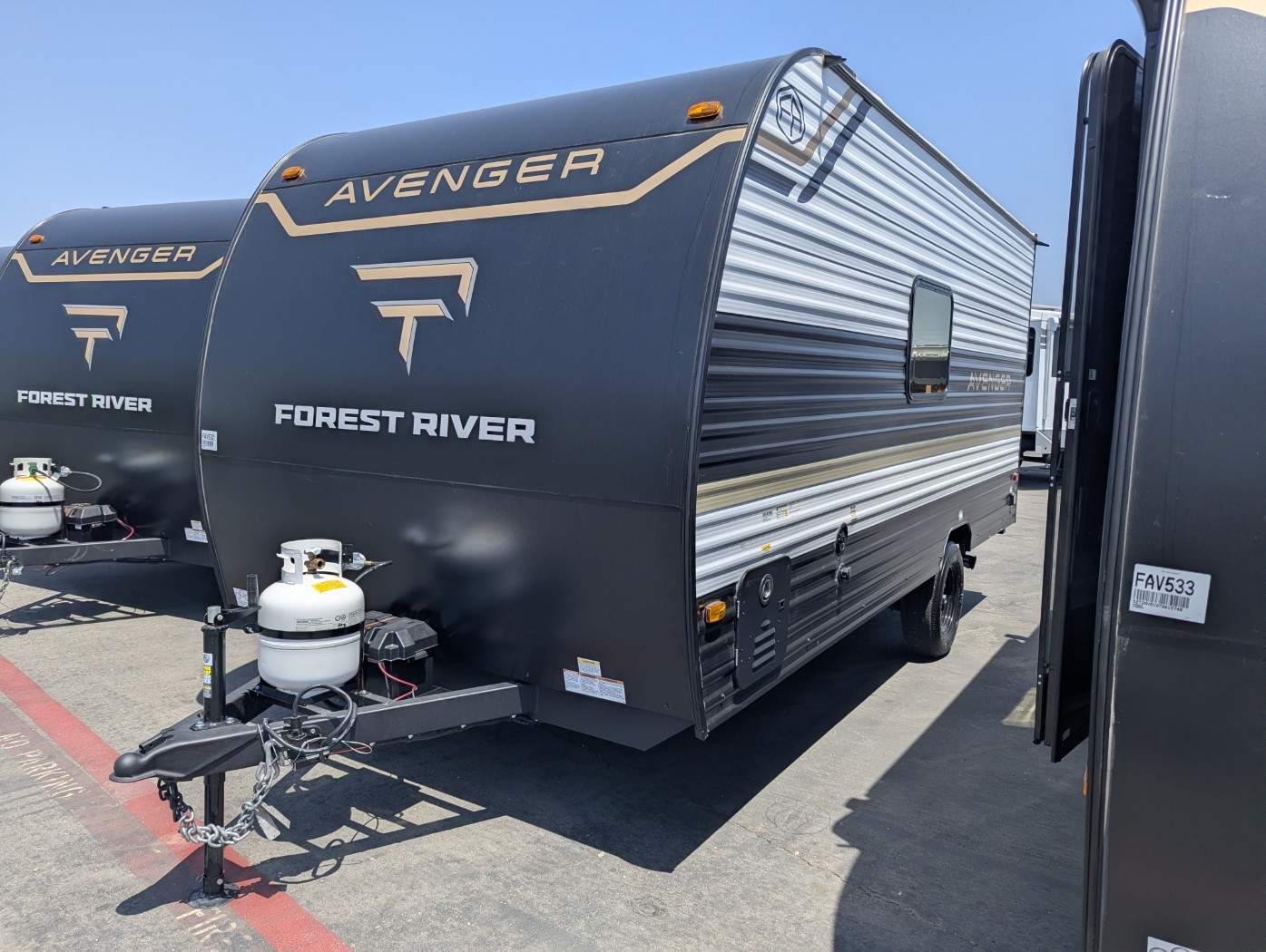 2026 Prime Time Avenger LT 16BHX - Image 3