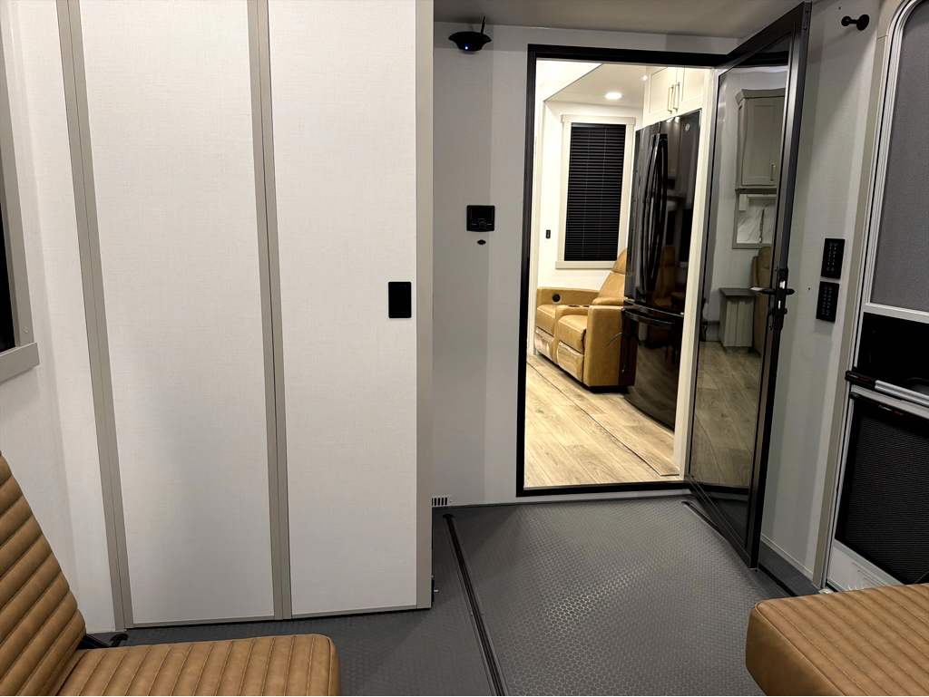 2026 BRINKLEY G 3520 - Image 19