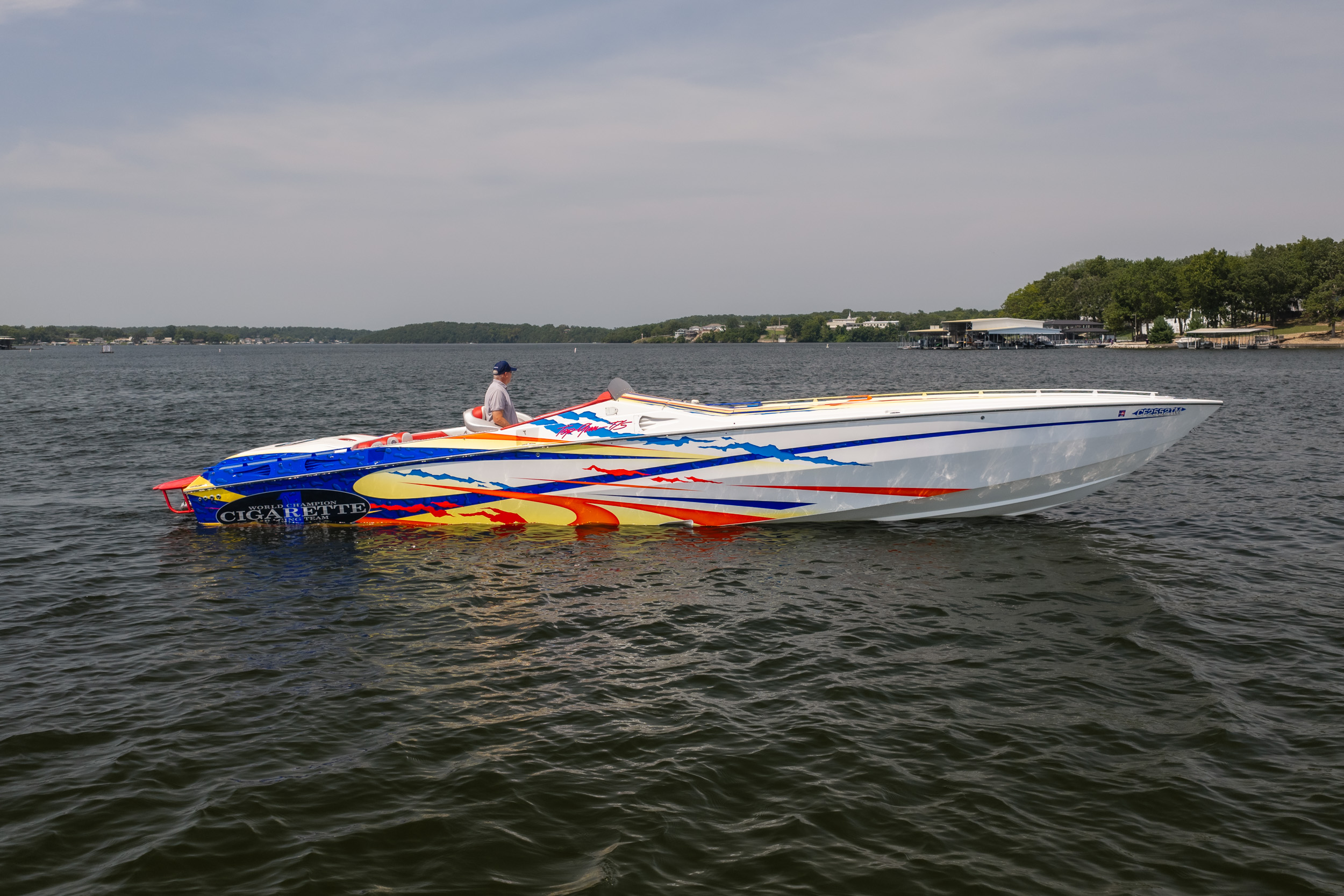 2003 Cigarette Racing 38 Top Gun - Image 6